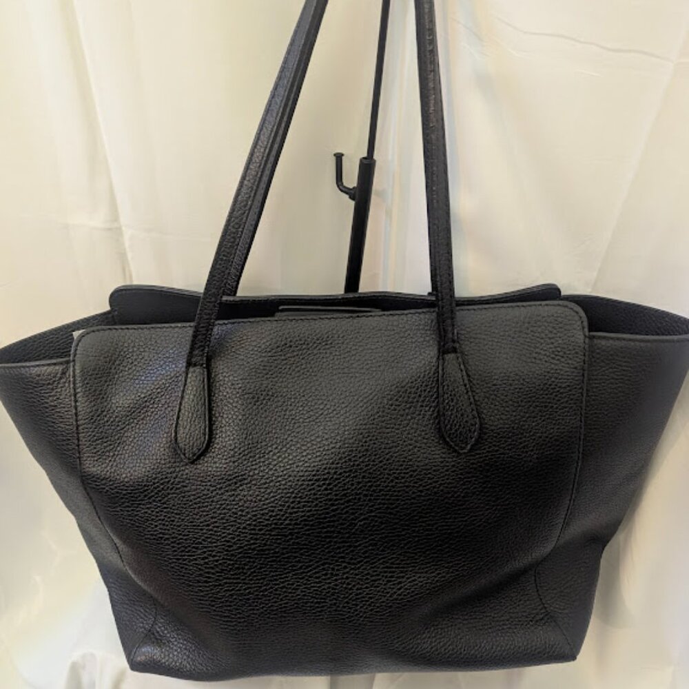 Gucci Black Leather Swing Tote - Picture 2 of 14